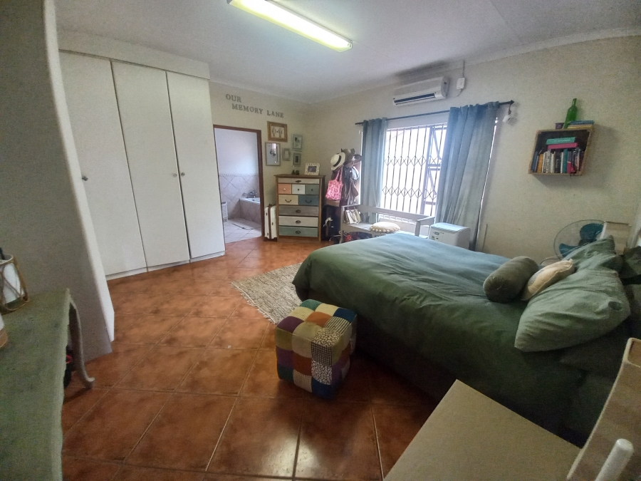 3 Bedroom Property for Sale in Safari Gardens North West